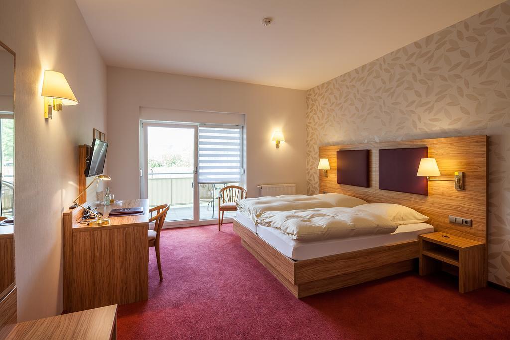 Hotel Pfaffenhofen Schwabenheim an der Selz Habitación foto